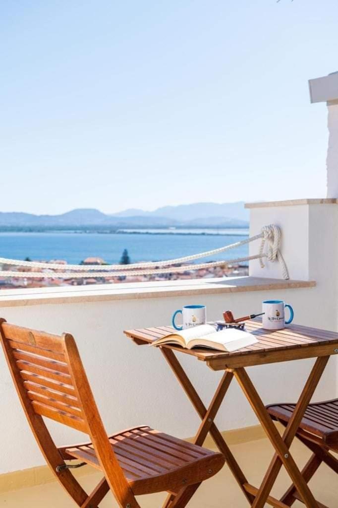 Le Tre Caravelle Hotel Sant'Antioco Exterior photo